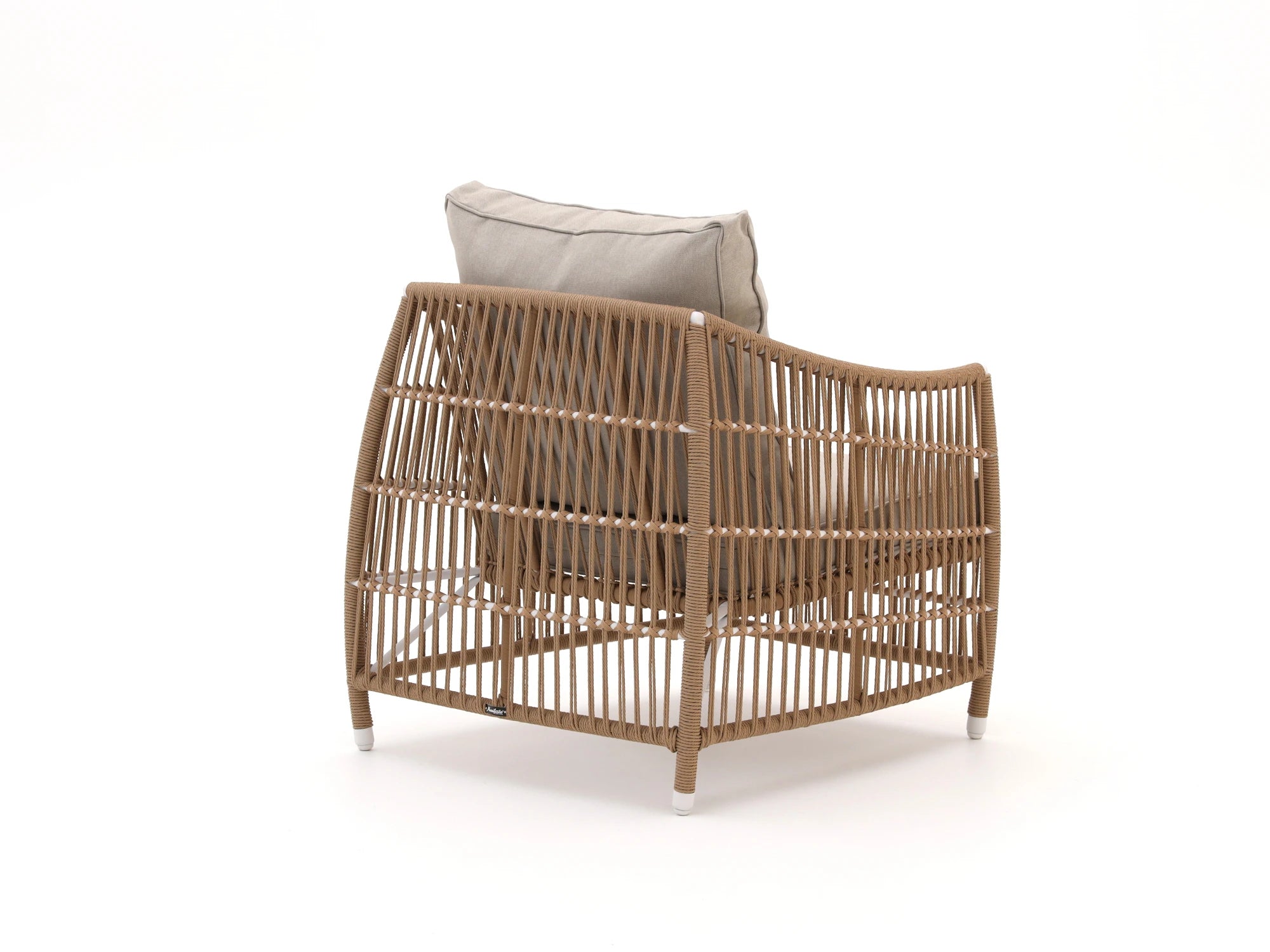 Back view of single-seater Bali lounge chair with HDPP rope weaving