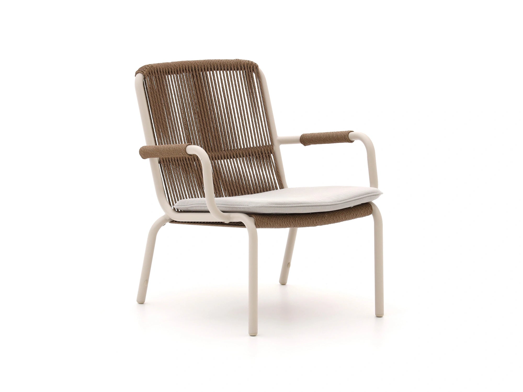 Front view of Chelsea single-seater rope chair