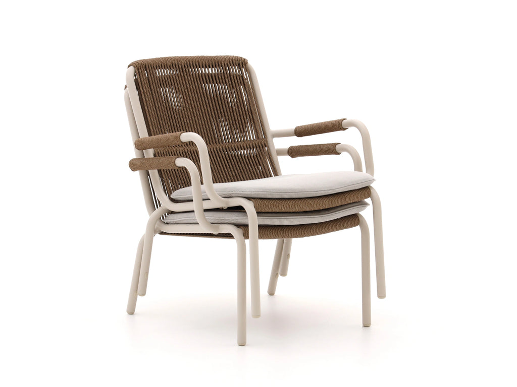 Front view of Chelsea single-seater rope chair