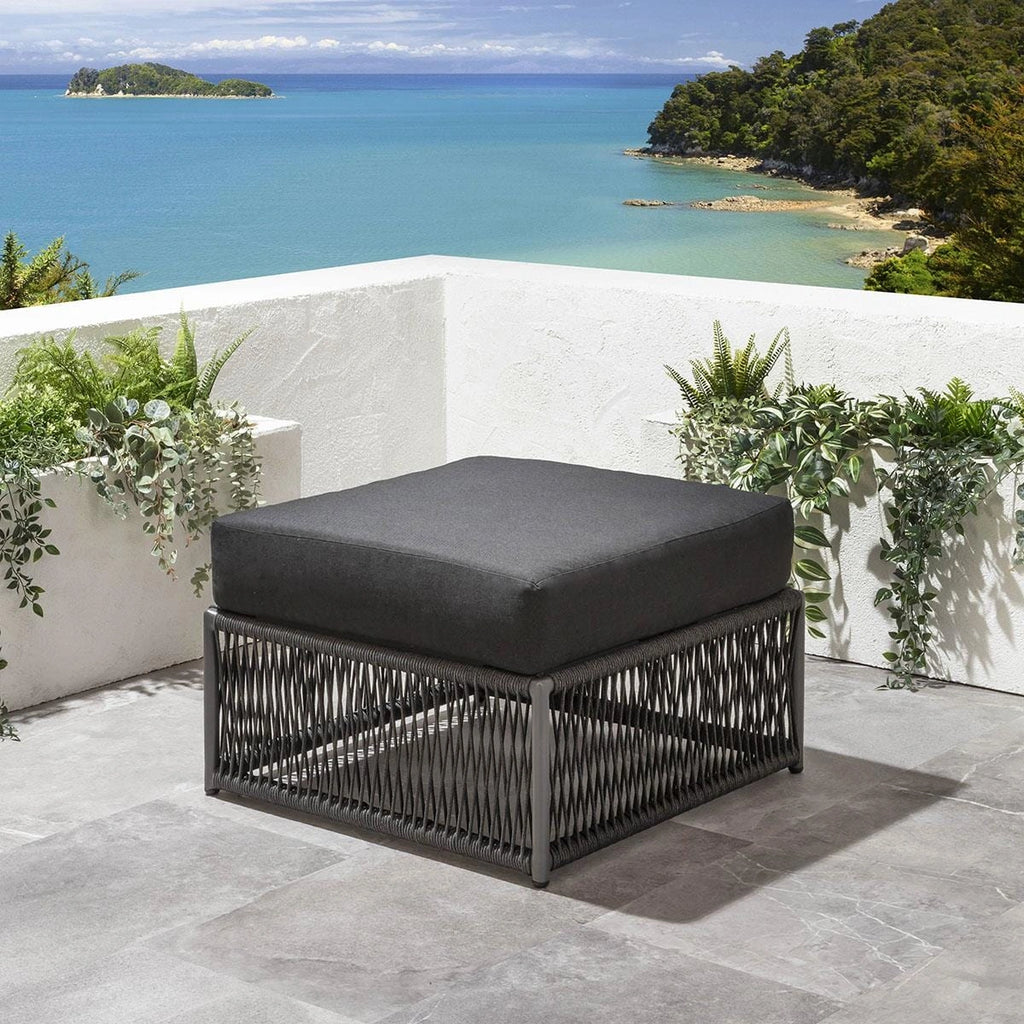 HDPE rope weave and black toughened glass table – Outdoor Studio