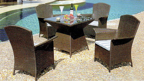 Helmer Patio Set
