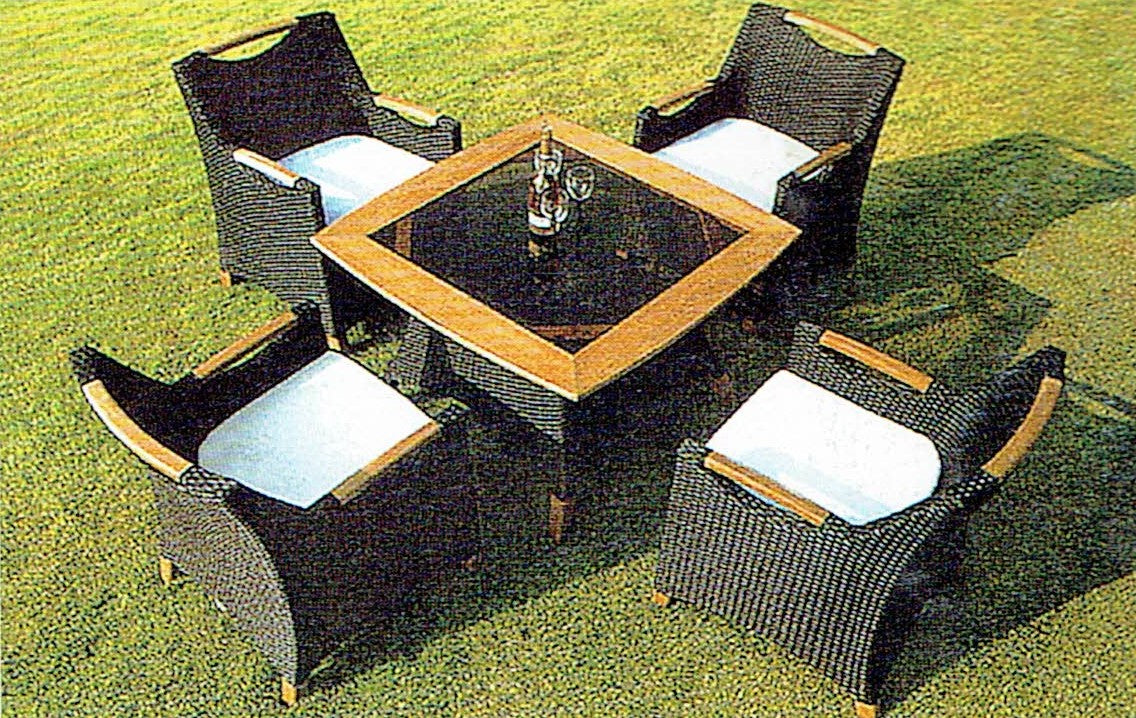 Brier Dining Set - OUTDOOR STUDIO