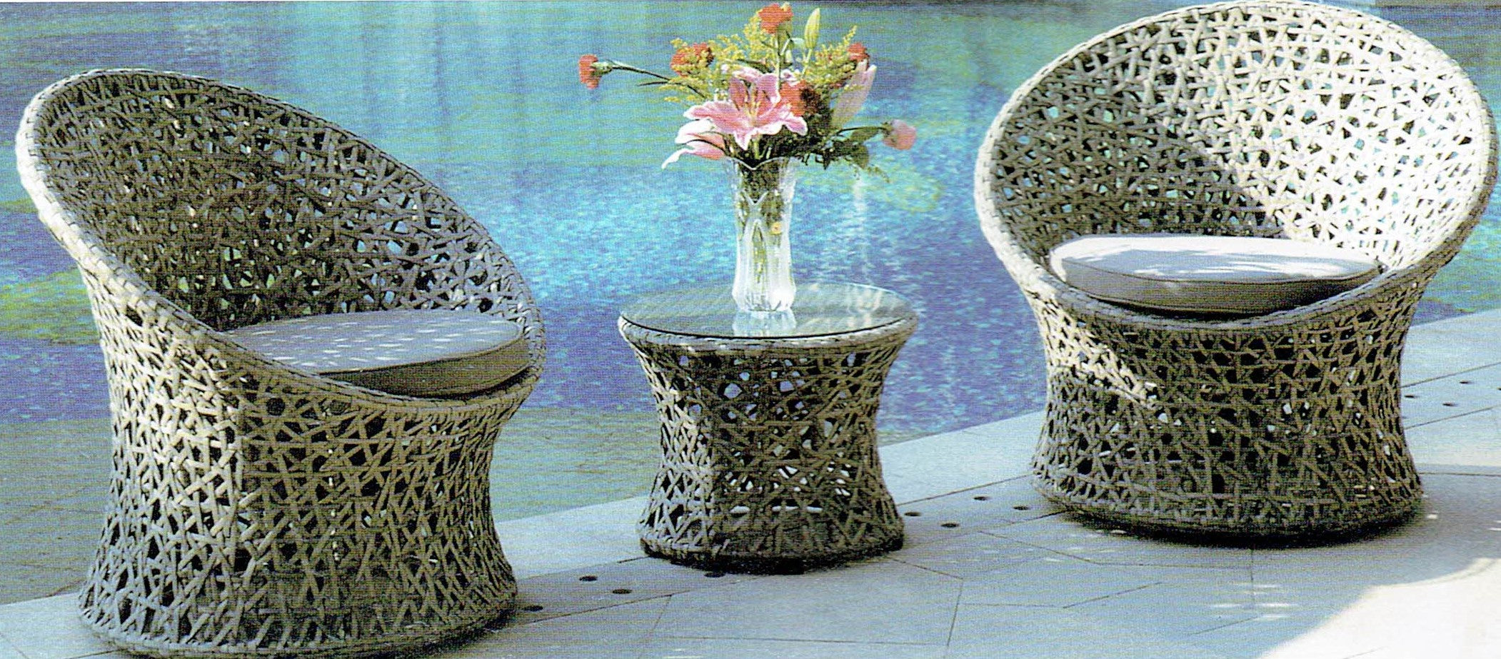 Leonardo Patio Set - OUTDOOR STUDIO