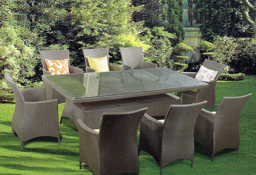 Pilar Dining Set